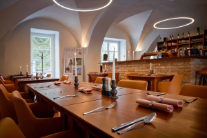 EFI Restaurant Konírna