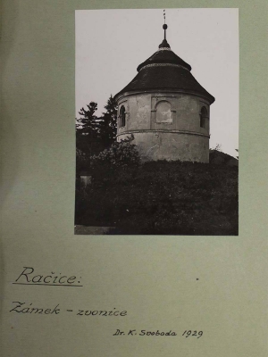 Zámek Račice - zvonice zámku